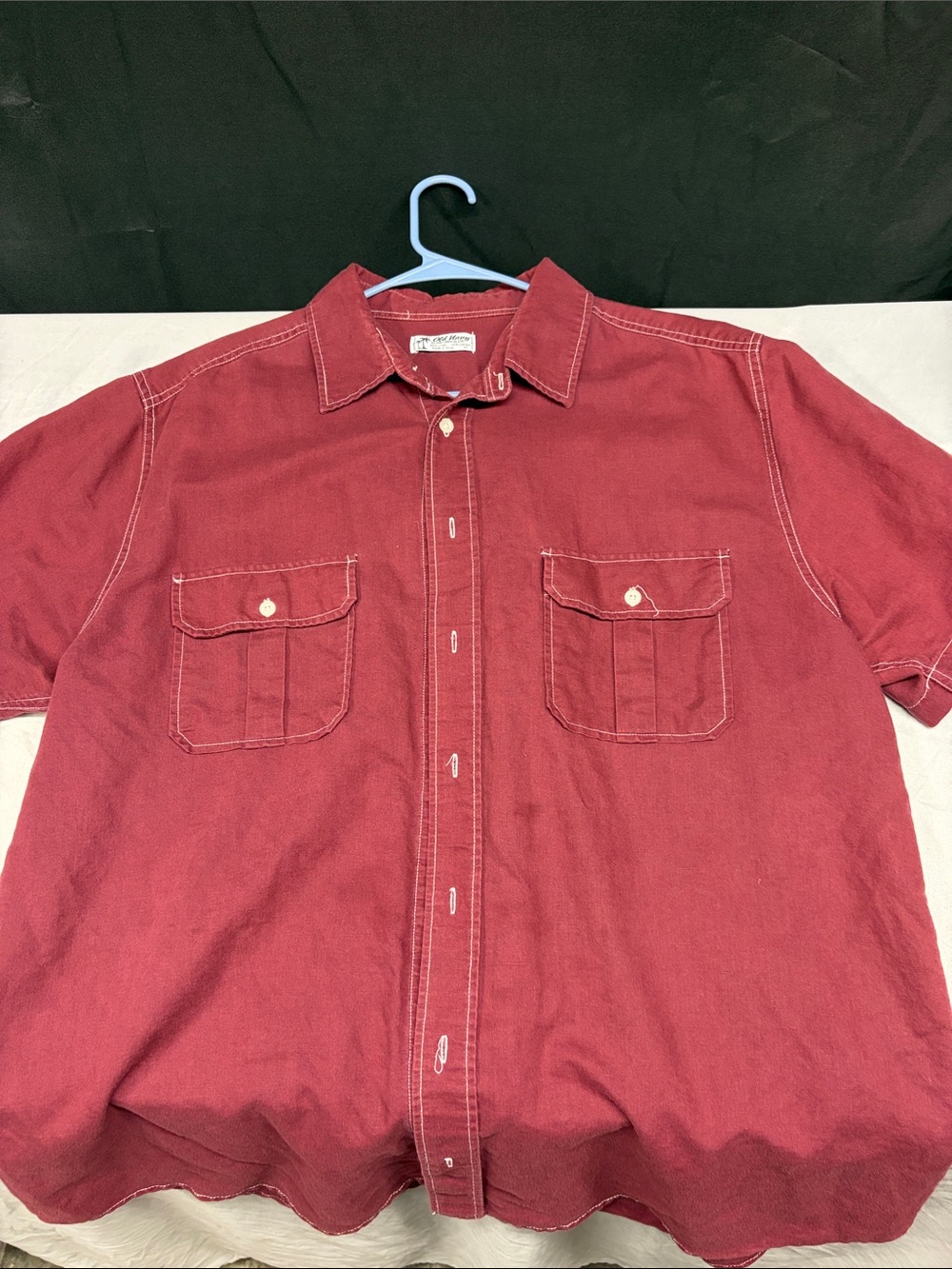 Old Navy Men's Short-Sleeve Button-Down Shirt in Burgundy Red